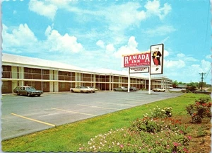 The Ramada Inn, Chamblee, Georgia Postcard c1968 - Picture 1 of 2