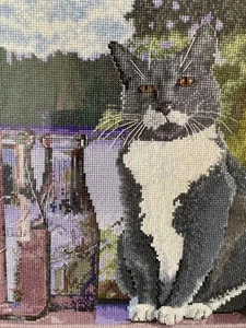 Cat Framed Cross Stitch Retro Picture Grey & White Completed Cross Stitch 1998 - Picture 1 of 19