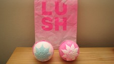 Lush Cosmetics 2x Snow Fairy bath bomb Christmas 2020 - NEW & DISCONTINUED
