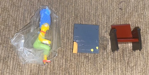 THE SIMPSONS -MARGE SIMPSON BUILDABLE MINI FIGURE MOVIE THEATER - NEW IN PACKAGE Cover