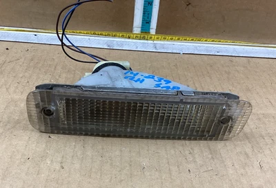 1994 - 1996 年别克富豪右前乘客侧角公园转向信号灯 — 第 1/4 张图片