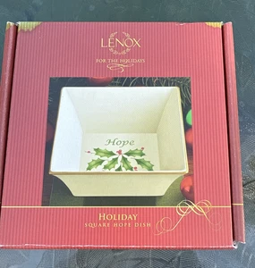 NEU Lenox Holiday Square Hope Schale 4 1/4" Stechpalme Beeren Weihnachten Goldrand - Bild 1 von 5