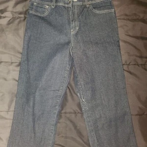 Unlisted Kenneth Cole jeans size 12 straight leg - Picture 1 of 2