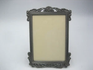 Cornice portafoto argento vintage cavalletto vittoriano retro 4,5" x 6,5" retro velluto - Foto 1 di 9