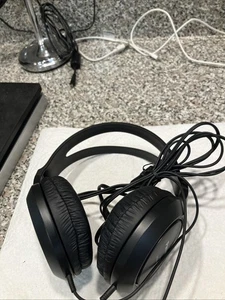 Auriculares de cable largo con cable sobre la oreja de tamaño completo PANASONIC® RP-HT161 - Imagen 1 de 7