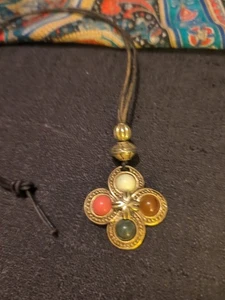 Vintage Jeweled Pendant Necklace 16 Inches Long - Picture 1 of 3