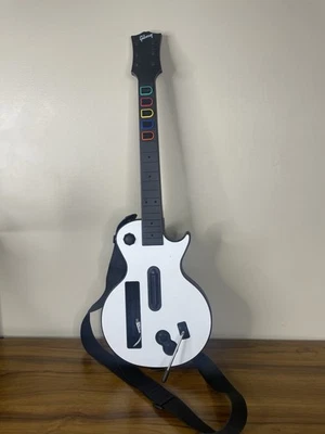Wii Guitar Hero Gibson Les Paul White Wireless Guitar w/ Strap Back Cover WORKS - Image 1 of 4