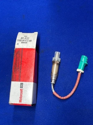 Sensor de oxígeno O2 Ford Genuino NOS Motorcraft F88Z-9F472-AB, DY-832 Foto 1 de 4