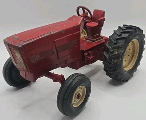 Volante de cosechadora de granja rojo fundido a presión Ertl vintage de aproximadamente 8" de largo - Imagen 1 de 5