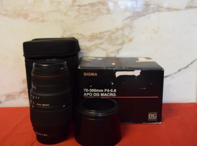 Sigma 70-300mm Lenes - Image 1 of 3