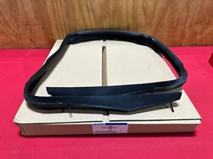 NOS 1980-96 FORD BRONCO PORTÓN TRASERO VENTANA SELLO RESISTENTE F2TZ-98422A00-A - Imagen 1 de 5