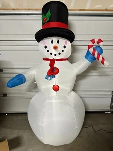 Gemmy Holiday Time luftgeblasen aufblasbar Weihnachten festlich 7ft Schneemann beleuchtet - Bild 1 von 10