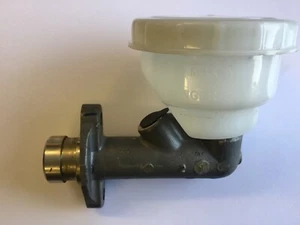 Brake Master Cylinder for Triumph Spitfire mk1-1500 Vitesse, Herald & Toledo  - Picture 1 of 2