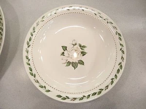 Plato de desayuno Hall Cameo Rose vintage de calidad superior - Imagen 1 de 4