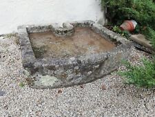Très belle et rare Auge lave botte en granit ancien pour pompe à eau