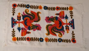 Vintage Kitchen Linen Towel Rooster Weather Vane Barn Floral On White 60's 70's - Picture 1 of 8