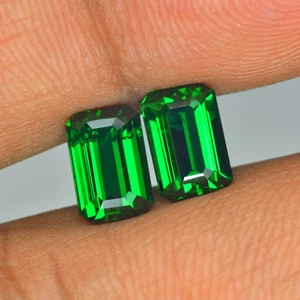 3.02Ct (2Pcs) Pair _ Natural Vivid Chrome Green Tsavorite Garnet From Tanzania - Picture 1 of 2