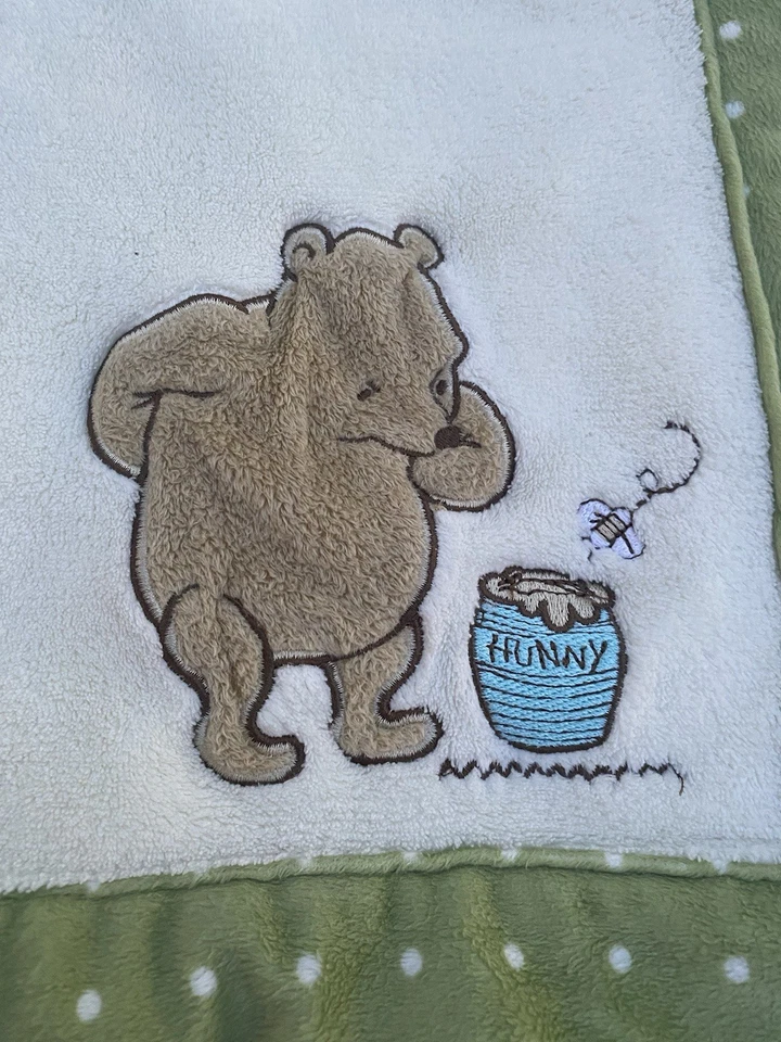 Manta Bebé Winnie The Pooh Clásica Crema Disney Lunares Verdes Abeja Miel Foto 1 de 4