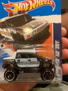 HOT WHEELS HUMMER H2 HW MAIN STREET 2011 DARK BLUE IN COLOR MINT IN BLISTER - Picture 1 of 4