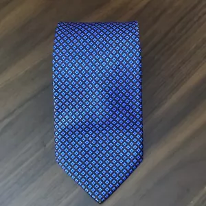 Brooks Brothers Makers geometrische schwarz & blaue Seidenkrawatte Krawatte hergestellt in den USA - Bild 1 von 7