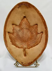 Terrakotta Ton oval bedruckt Blatt Schale/Tablett handgefertigt signiert vom Künstler 10”x7” - Bild 1 von 12
