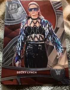 Spectra Becky Lynch Base Panini WWE 2022 Chronicles - Picture 1 of 2