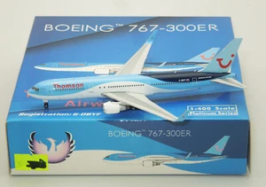 Phoenix 1:400 Boeing 767-300ER Thomson (B) - Foto 1 di 1