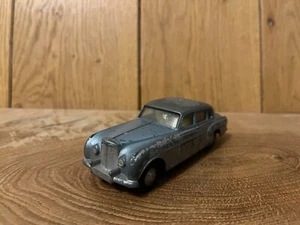 Triang Spot On 102 Bentley Saloon (cc2) - Picture 1 of 5