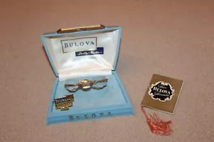 Neu im Karton Bulova Dolly Madison 21 Juwel Damenuhr Vintage - Bild 1 von 20