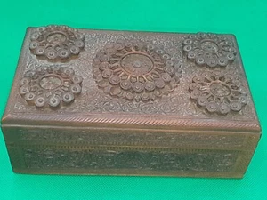 Kaschmir Anglo-Indische Schmuckschatulle aus Holz geschnitzt mit 2 Fächern Tablett - Bild 1 von 19
