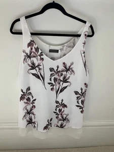 Mint Velvet Women’s top. Good Condition. Sleeveless Floral lined and floaty. - Picture 1 of 6