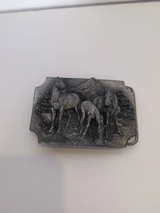 Siskiyou 1989 Belt Buckle Q-85 / S Horses 3 Dimensional USA Made Oregon - Picture 1 of 6