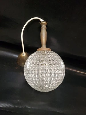 ancien lustre plafonnier  verre boule  a facette - Photo 1/4