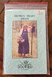 Broken Heart Dress Dogwood Lane Pattern Women's Small Medium Large Uncut 1988 - Picture 1 of 7