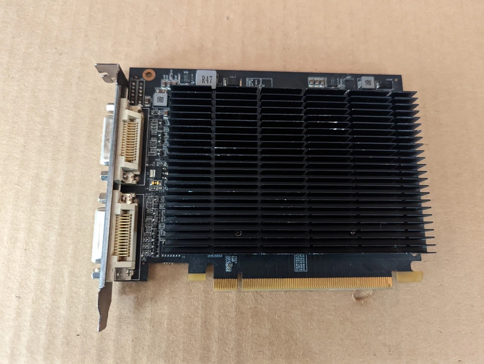 GALAXY 21GGE4AM9EKP MDT X4 GEFORCE 210 MULTI DISPLAY 1GB 64-BIT DDR2 N5-3(8) - Image 1 of 4