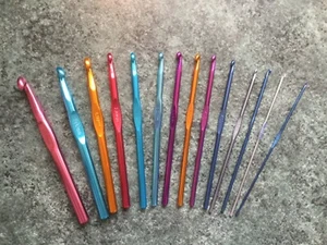 Crochet Hook Multicoloured Metal 2mm to 10mm Craft Knitting Yarn Needles 15cm - Picture 1 of 1
