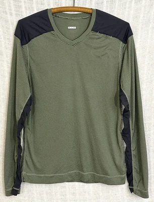 Camiseta Camiseta Lululemon Wet Dry Cálida Para Hombre Mediana Verde y Gris Rayas L/S Cuello en V Foto 1 de 4