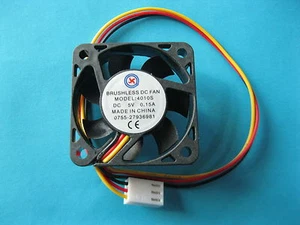 2 pcs Brushless DC Cooling Fan 5V 4010S Blades 40x40x10mm 3 Wires Sleeve Bearing - Picture 1 of 6