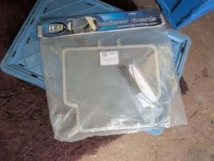 R&G Radiator & Oil Cooler Cover Guard Titanium Triumph Speed Triple 2006-2009 #W - Picture 1 of 7