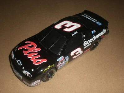 Banco NASCAR de acción Dale Earnhardt Sr #3 GM Goodwrench Plus 1997 Monte Carlo 1:24 Foto 1 de 4