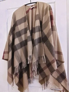 burberry poncho 140x135 - Bild 1 von 5
