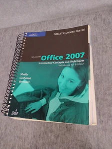 Microsoft Office 2007 : Introductory Concepts and Techniques Windows XP Spiral - Picture 1 of 12