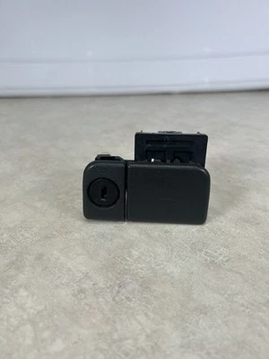 2001-2003 Mazda Protege5 Glove Box Compartment Handle Latch Black NO KEY - Image 1 of 4