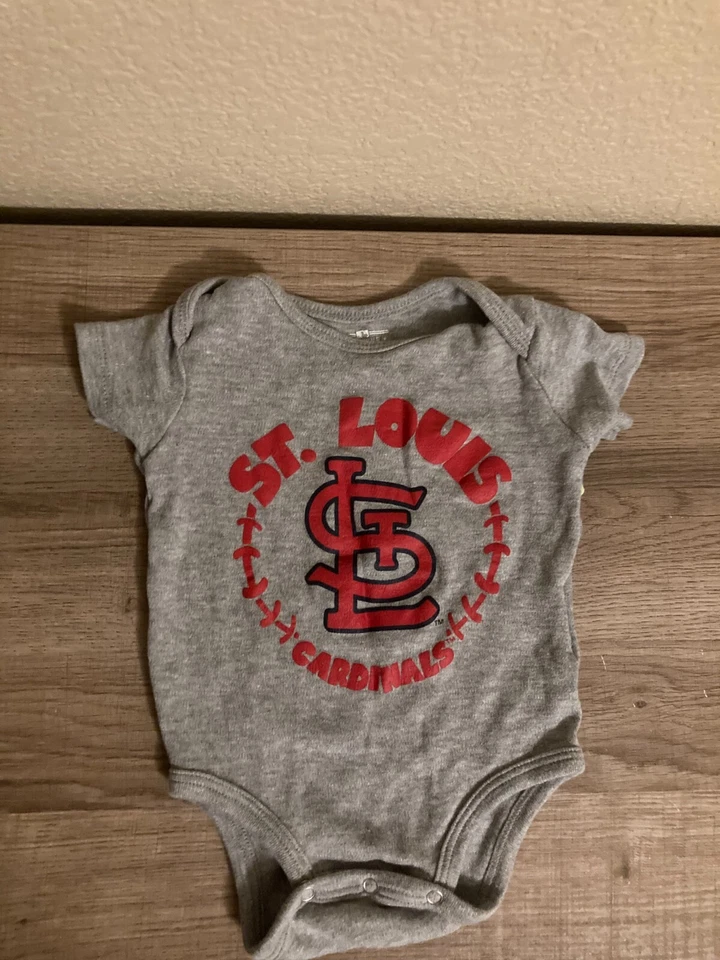 St. Louis Cardinals Bodysuit 3-6 Months Gray Short Sleeve Cotton Rayon Blend GUC - Image 1 of 3