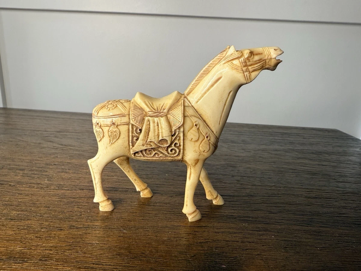 【 木彫彩色誕馬 】 　潮州木彫/東陽木彫　明清代 　古玩骨董 木彫彩色誕馬 】 潮州木彫/東陽木彫 明清代 古玩骨董 - メルカリ