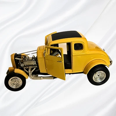 Ford 1932 cupé amarillo Hot Rod modelo de coche fundido a presión de colección Foto 1 de 4