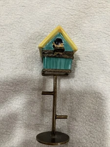 Peint Main Limoges France Trinket Box In The Form Of A Bird House - Picture 1 of 15