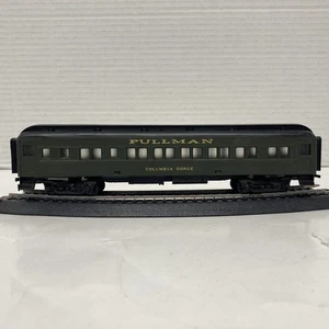 Life Like Pullman Columbia Gorge Sleeper Car Green W/ Gangway - Picture 1 of 11