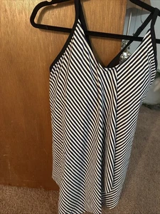 Athleta Swim Suit Top Black White Striped Women's Size 34B/C - Picture 1 of 2