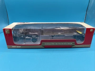 Ford F-800 Tractor w/ Flatbed Trailer US Army 1/50 First Gear - Image 1 of 4